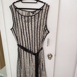 Black & White Floral Lace Formal Fit &Flare Dress